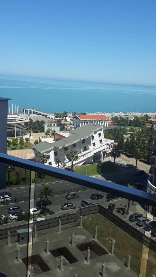 Apartment On Sherif Khimshiashvili Street 15B Батуми Екстериор снимка