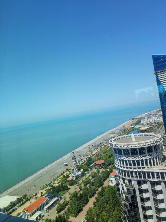 Apartment On Sherif Khimshiashvili Street 15B Батуми Екстериор снимка