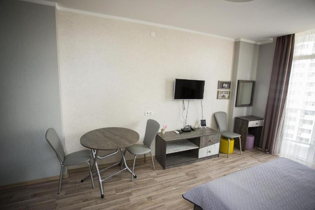 Apartment On Sherif Khimshiashvili Street 15B Батуми Екстериор снимка