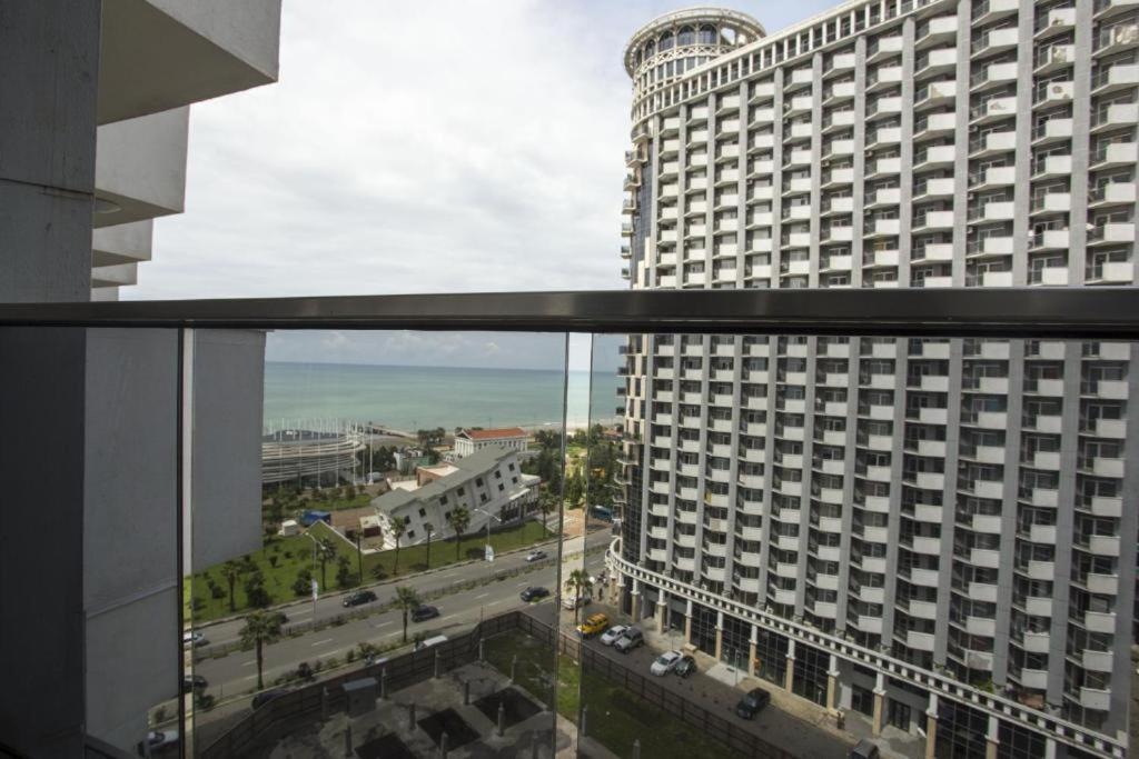 Apartment On Sherif Khimshiashvili Street 15B Батуми Екстериор снимка