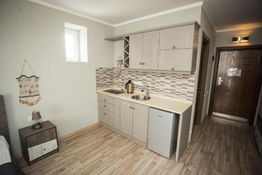Apartment On Sherif Khimshiashvili Street 15B Батуми Екстериор снимка