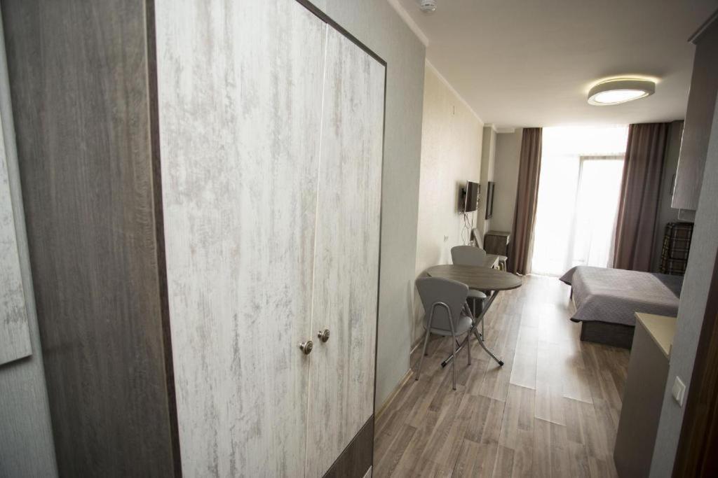 Apartment On Sherif Khimshiashvili Street 15B Батуми Екстериор снимка