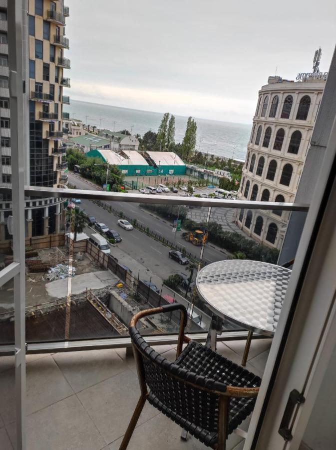 Apartment On Sherif Khimshiashvili Street 15B Батуми Екстериор снимка