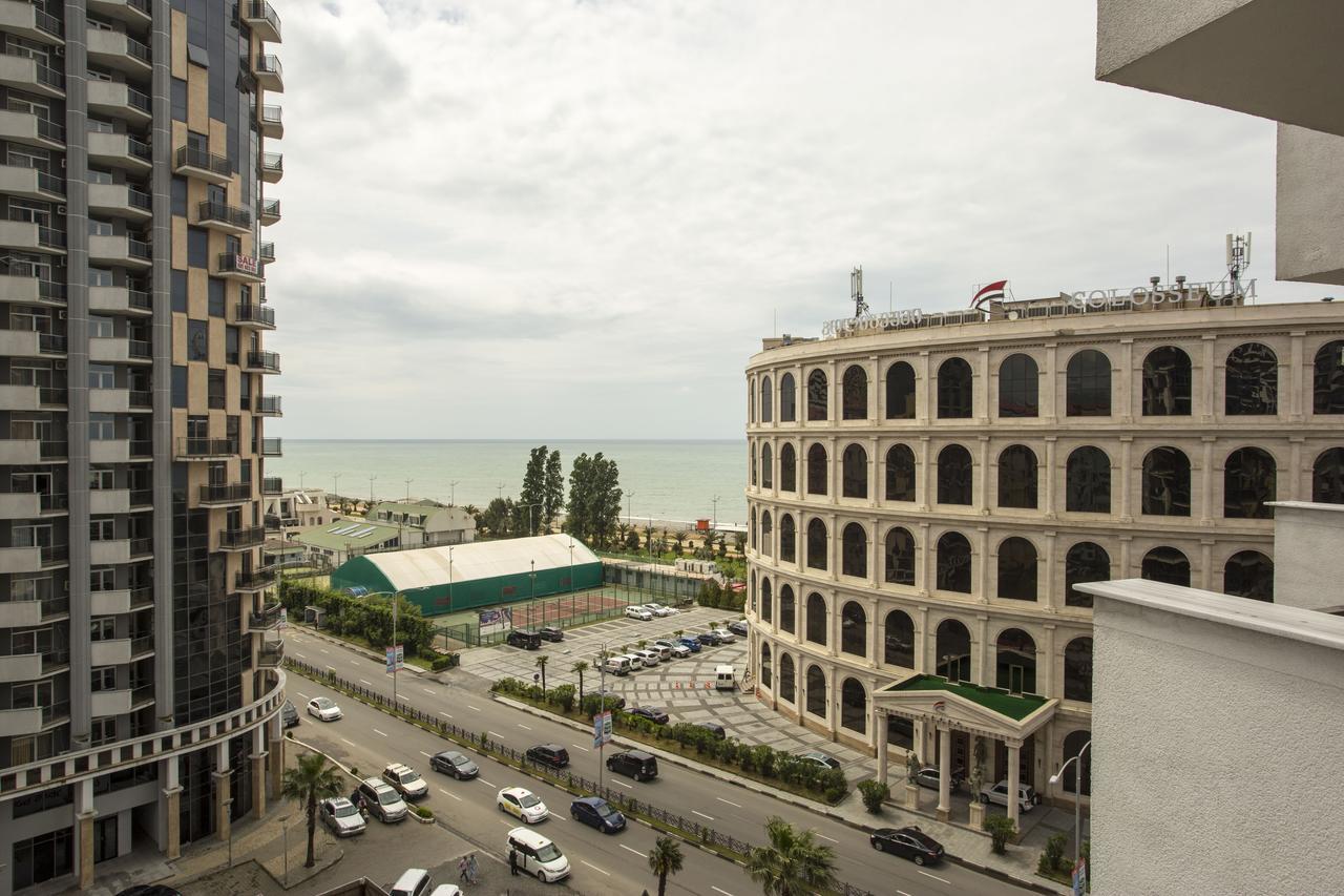 Apartment On Sherif Khimshiashvili Street 15B Батуми Екстериор снимка
