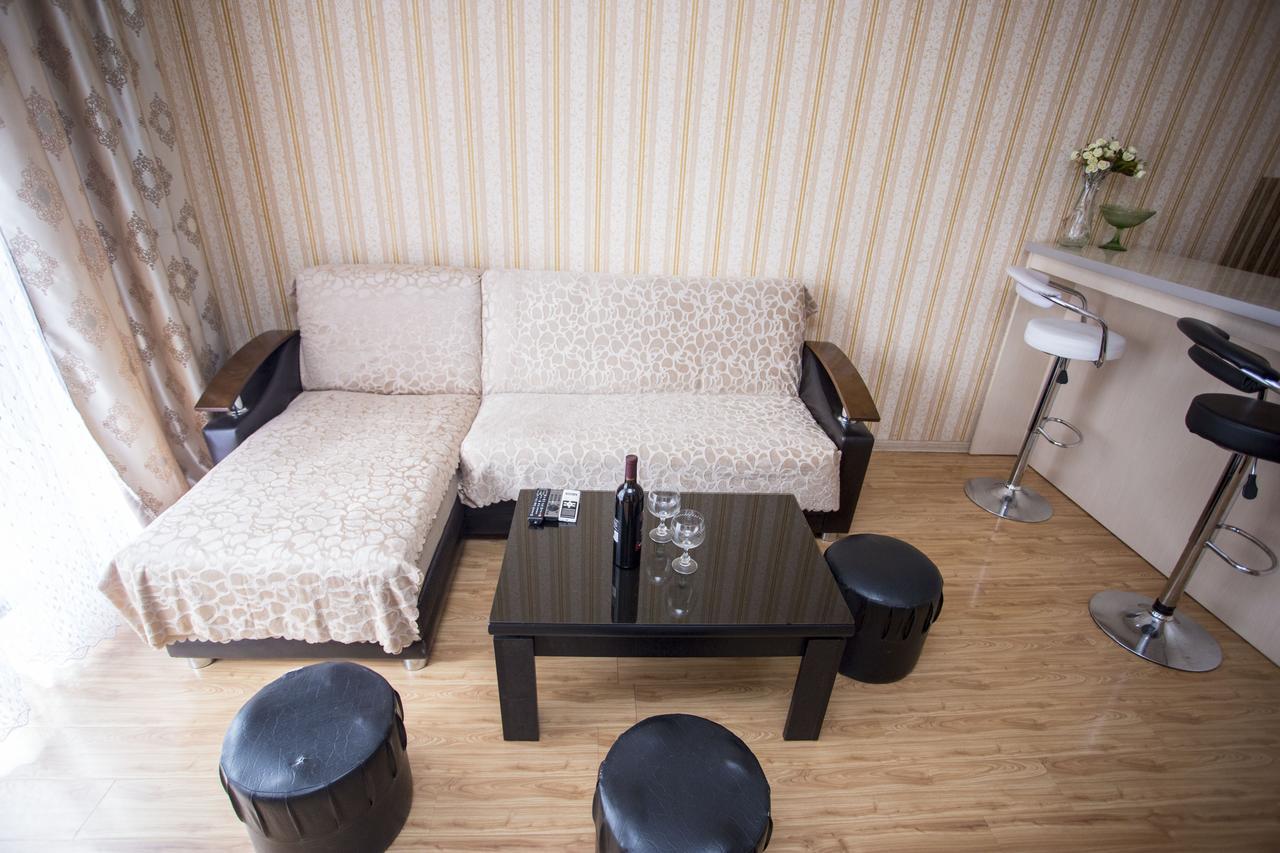 Apartment On Sherif Khimshiashvili Street 15B Батуми Екстериор снимка