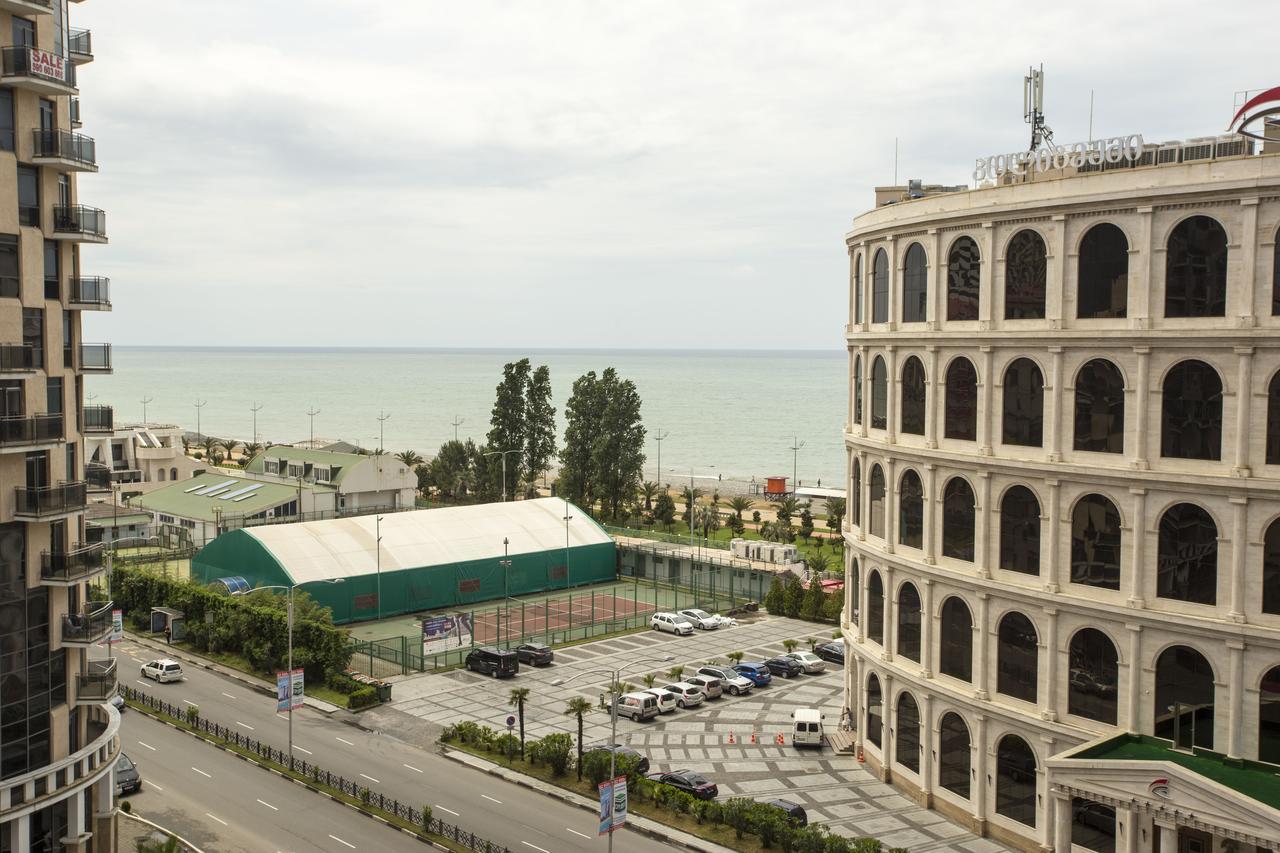 Apartment On Sherif Khimshiashvili Street 15B Батуми Екстериор снимка
