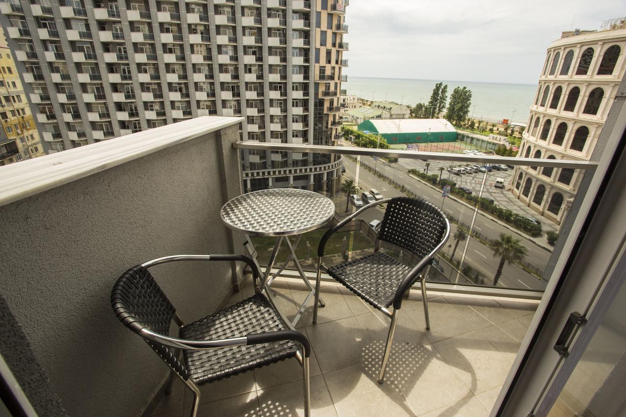 Apartment On Sherif Khimshiashvili Street 15B Батуми Екстериор снимка