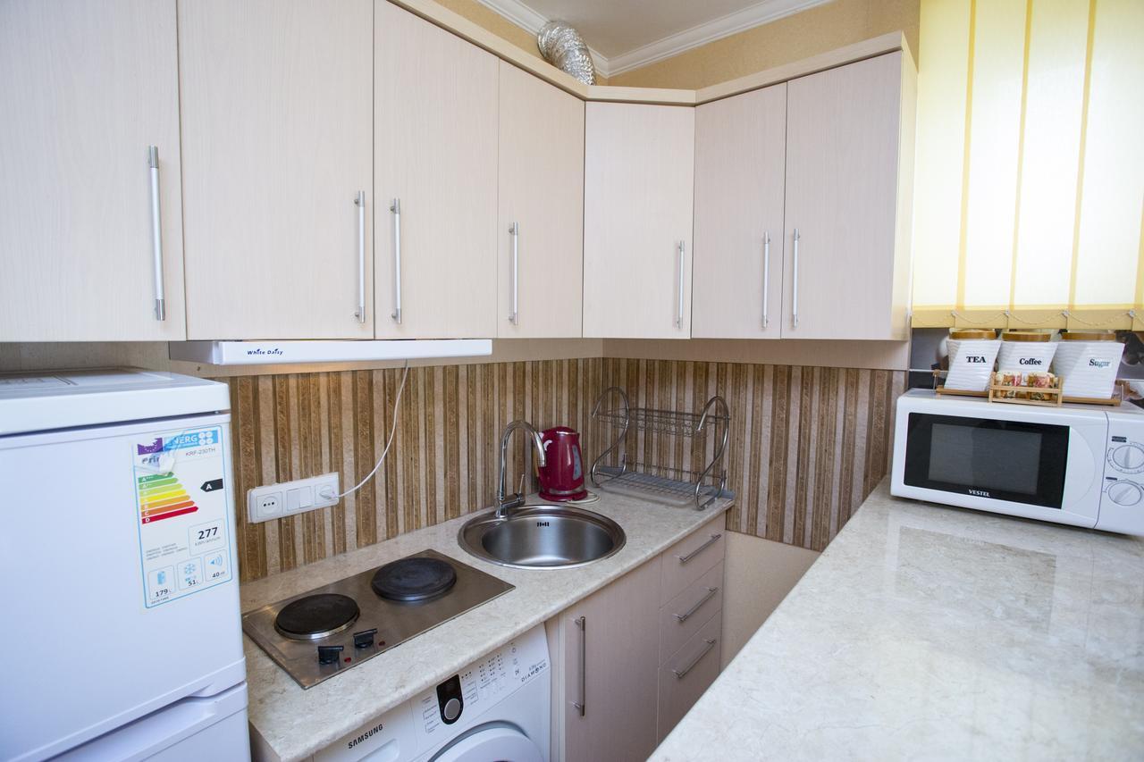 Apartment On Sherif Khimshiashvili Street 15B Батуми Екстериор снимка