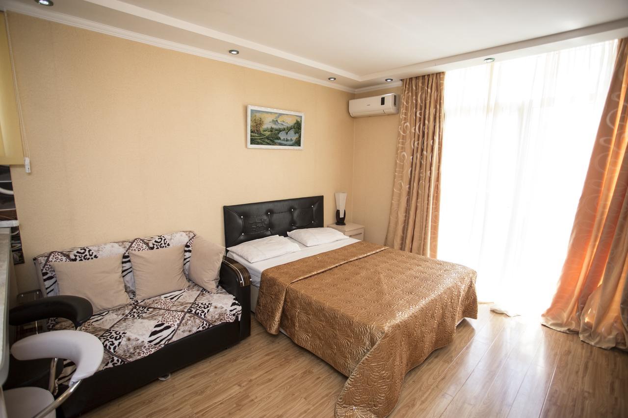 Apartment On Sherif Khimshiashvili Street 15B Батуми Екстериор снимка