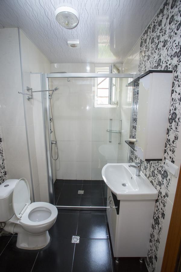 Apartment On Sherif Khimshiashvili Street 15B Батуми Екстериор снимка